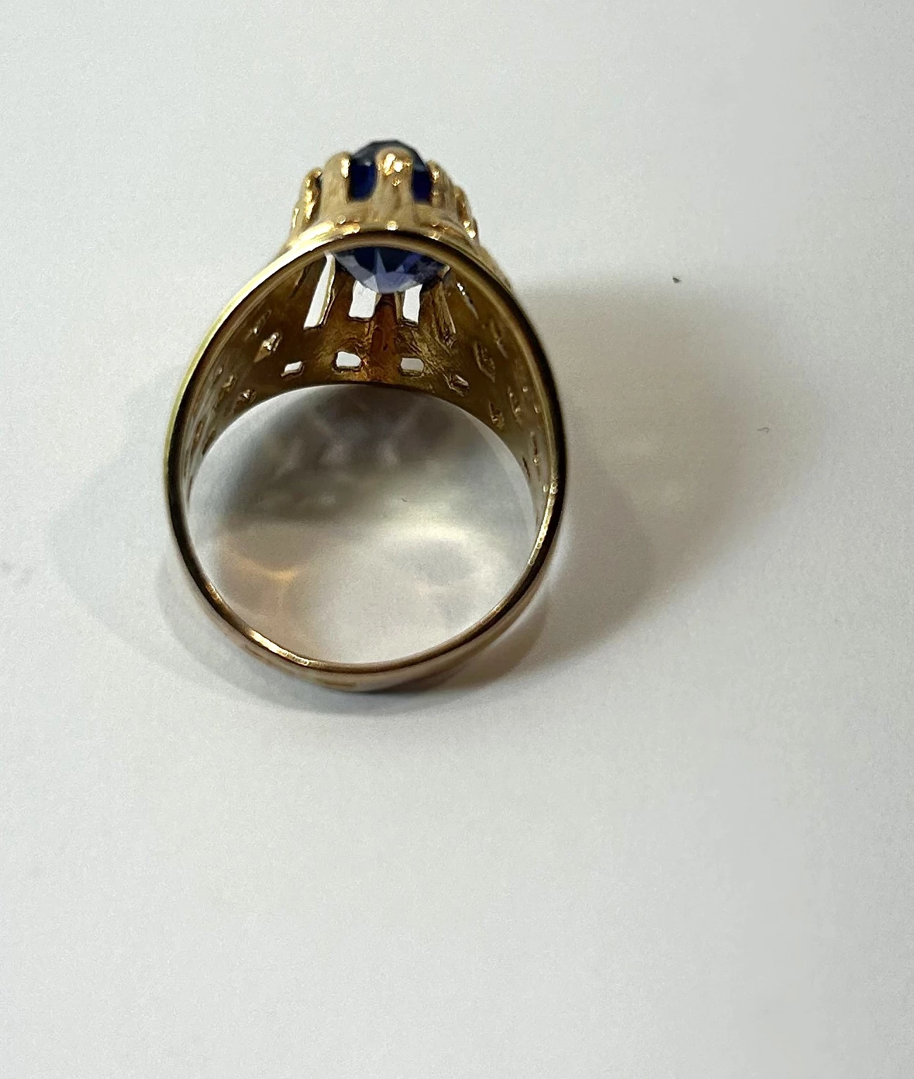 zloty-pierscionek-z-kamieniem-585-809-stan-11323-2