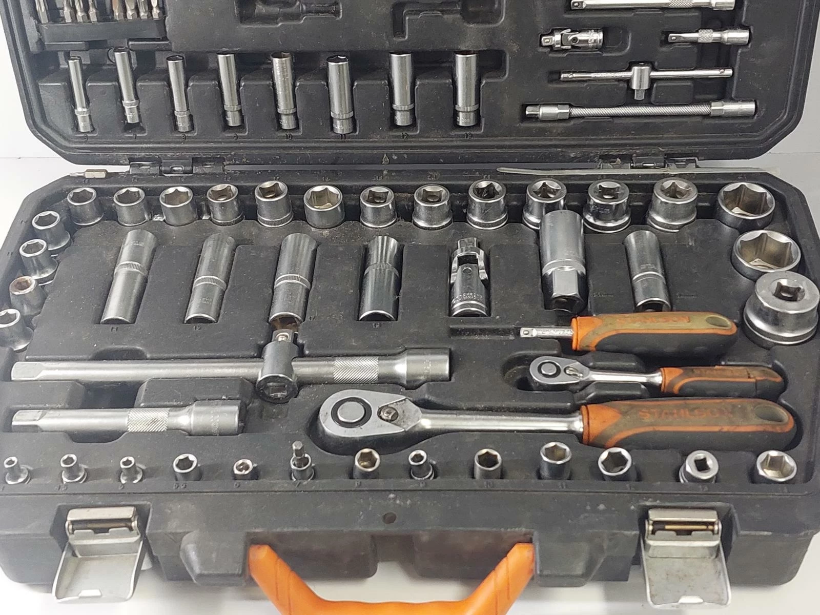zestaw-kluczy-nasadowych-bitow-stahlson-stan-11323-2