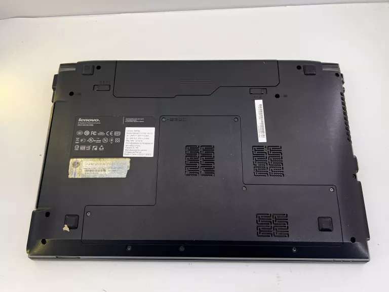 LAPTOP LENOVO B570E 4/156GB/WIN7/ INTEL PENTIUM CPU B960 ŁAD
