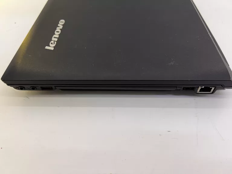 LAPTOP LENOVO B570E 4/156GB/WIN7/ INTEL PENTIUM CPU B960 ŁAD