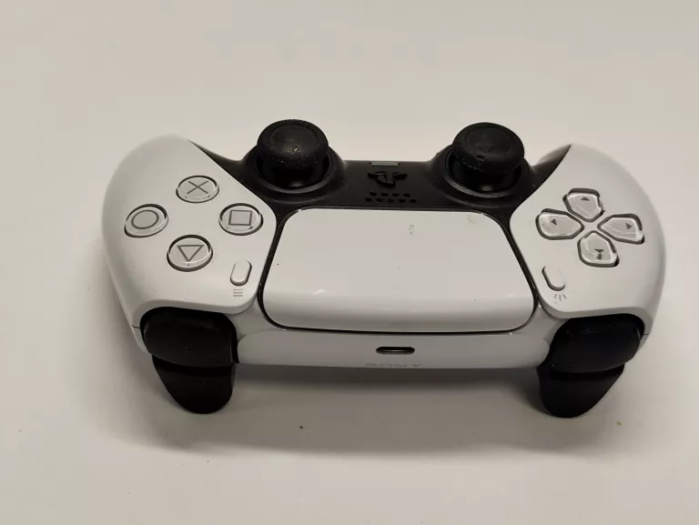 PAD DO PS5 USZKODZONY