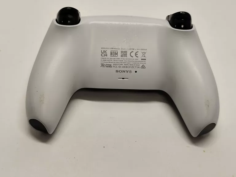 PAD DO PS5 USZKODZONY