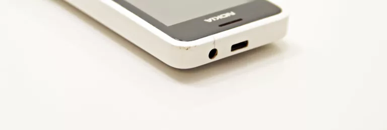TELEFON NOKIA 301.1