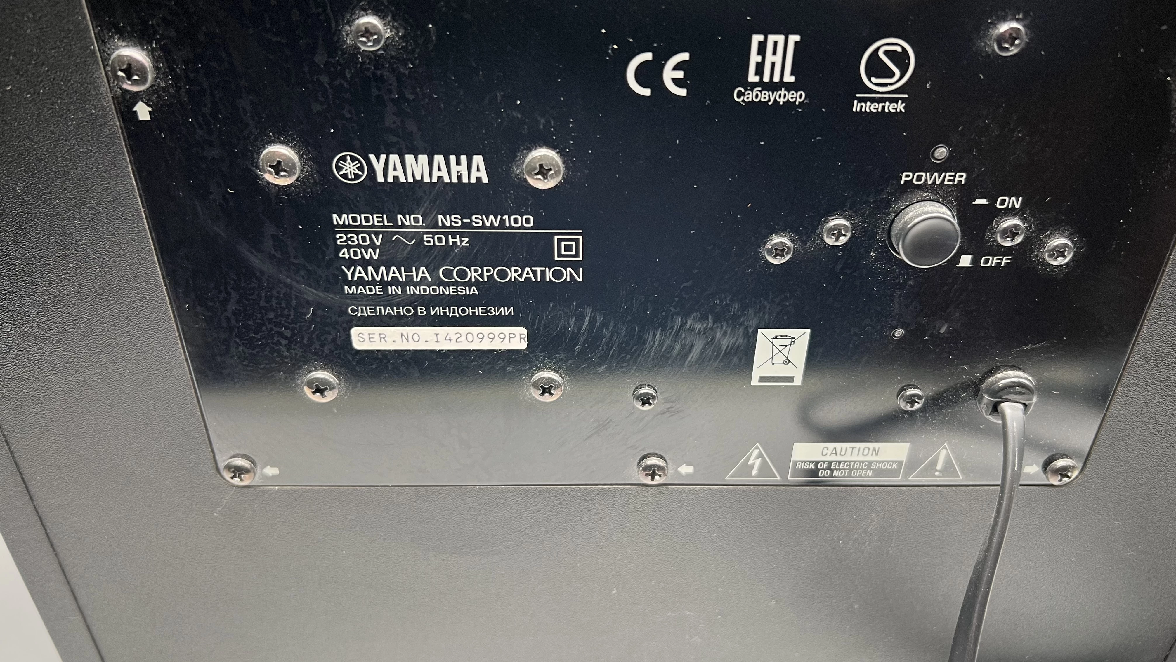 subwoofer-yamaha-ns-sw100-stan-11323-2