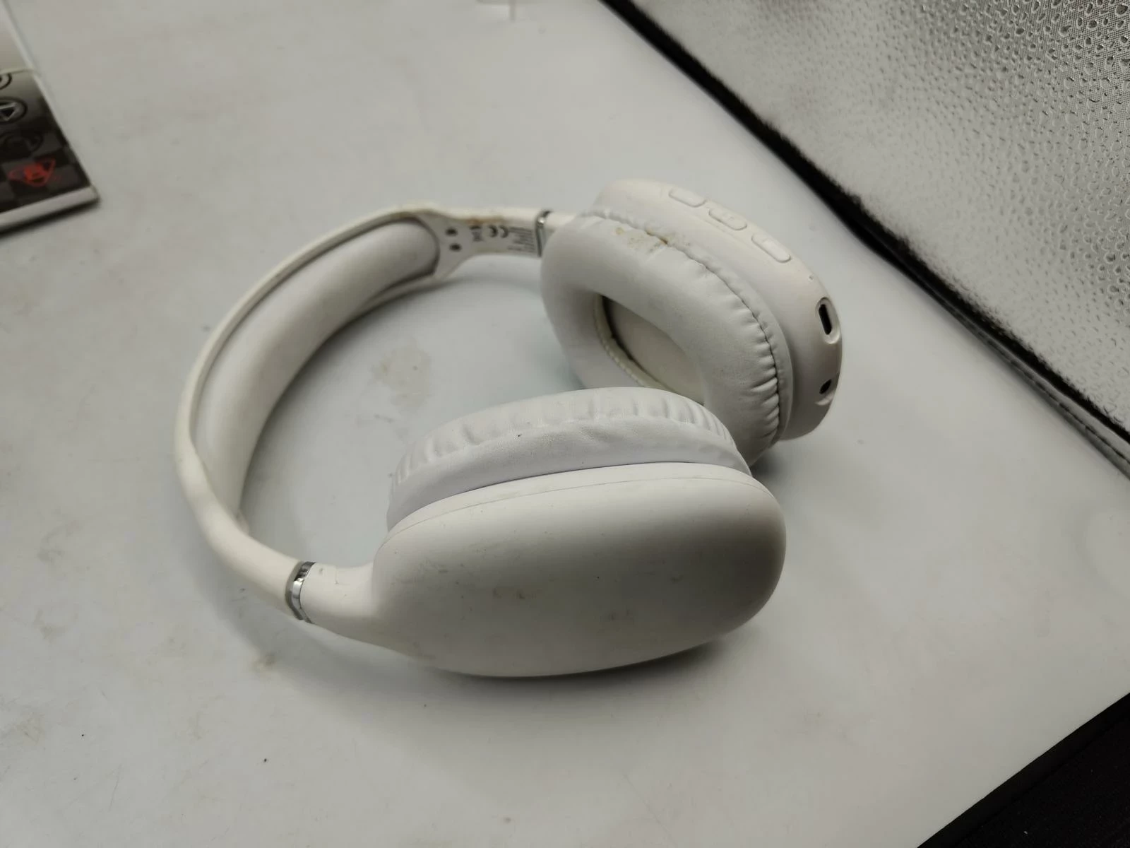 sluchawki-roseland-biale-niepodleglosci-26-czechowice-milz-2