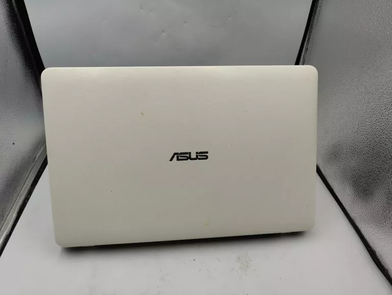 LAPTOP ASUS X751L I5 5200U 4GB 1TB GT 940M