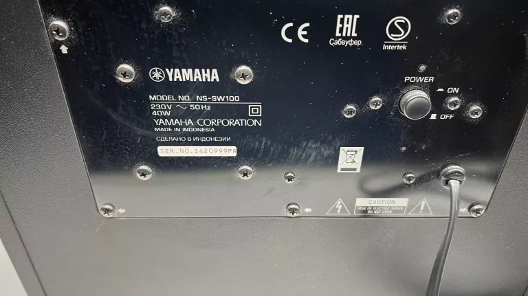 SUBWOOFER YAMAHA NS-SW100