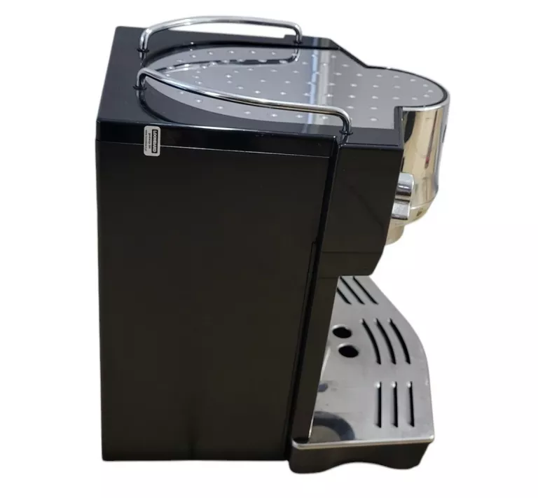EKSPRES KOLBOWY DELONGHI EC820.B