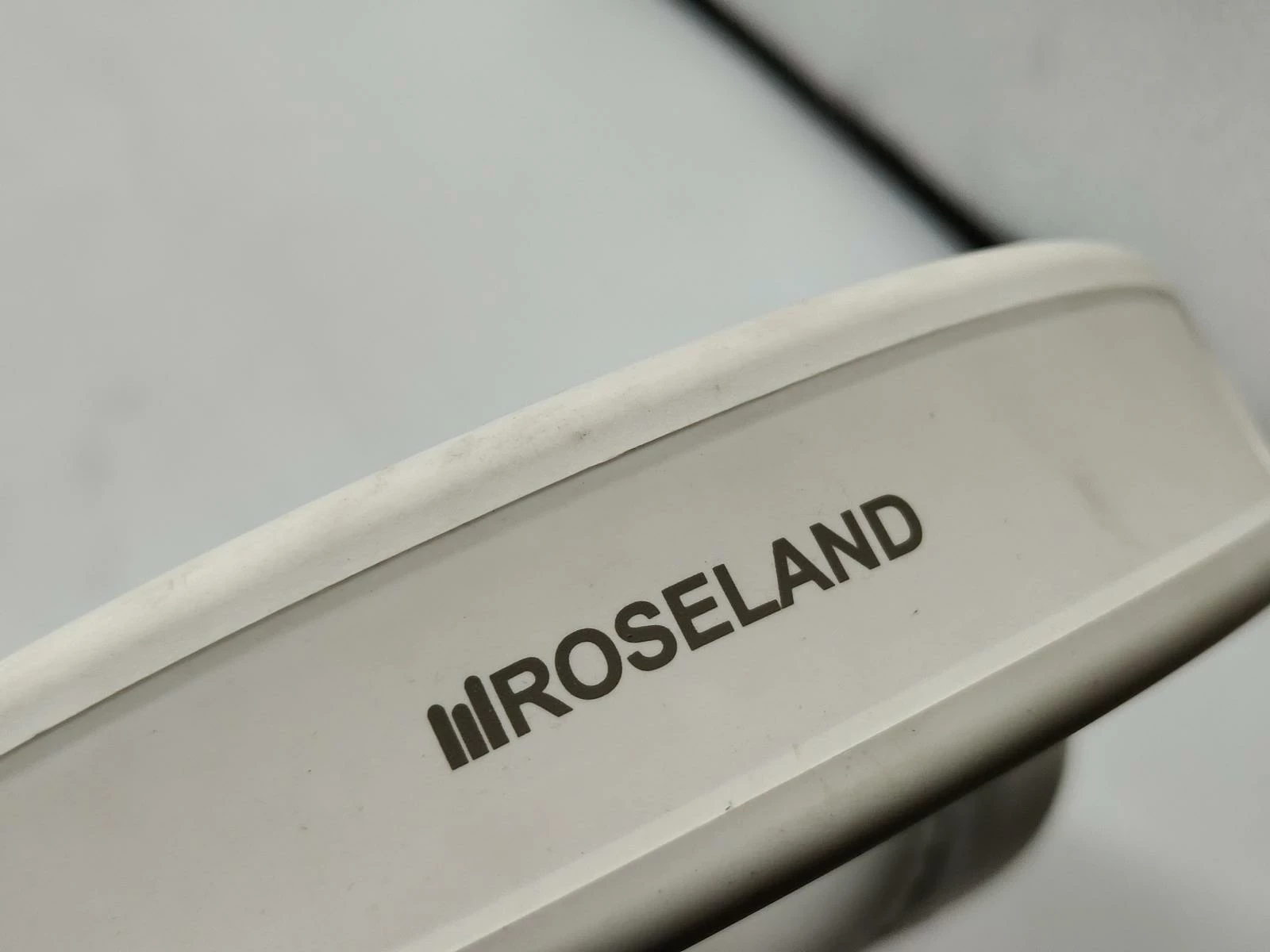 sluchawki-roseland-biale-rodzaj-sluchawek-203681-217745