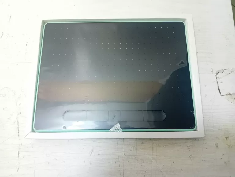 TABLET GRAFICZNY WACOM INTUOS CTL-6100WL