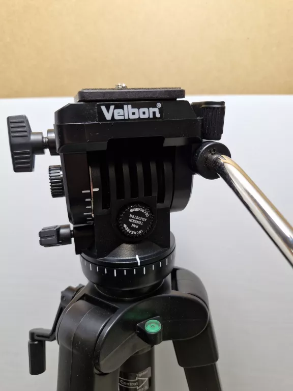 STATYW VELBON VIDEOMATE 638 + GŁOWICA PH-368