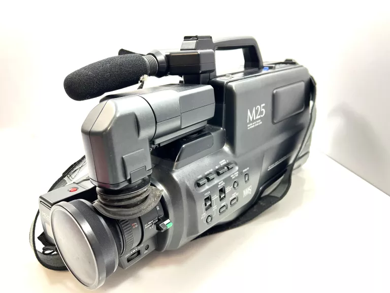 KAMERA VHS PANASONIC M25