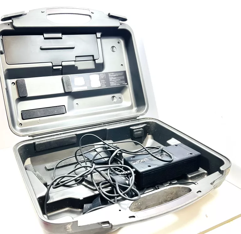 KAMERA VHS PANASONIC M25