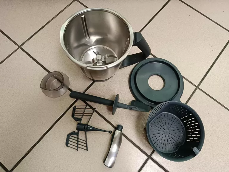 ROBOT KUCHENNY VORWERK THERMOMIX TM5 -1 OPIS