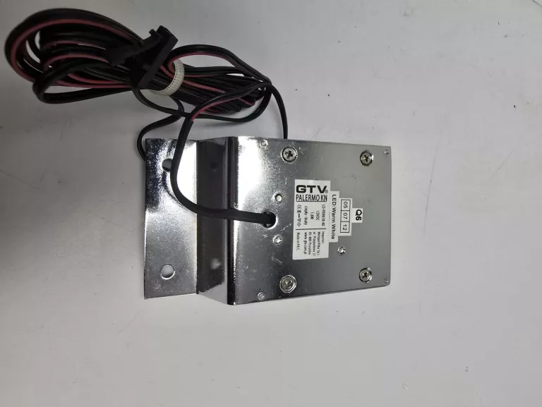 su-ma-vic-solar-sl-08p-lampa-solarna-stan-11323-2