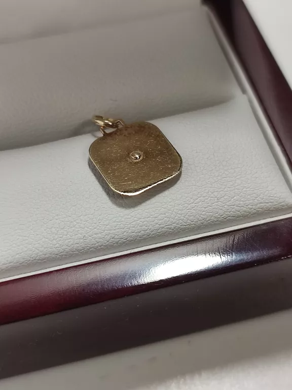 ZŁOTY MEDALIK MATKA BOSKA CZĘSTOCHOWSKA PRÓBA 585 14 0,98 GR 11X11 MM