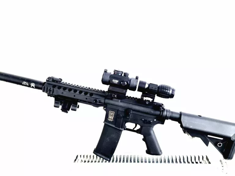 KARABINEK AEG SPECNA ARMS SA-F02 FLEX + DOCTER 1X40RD + SPR M4A1 5.56MM