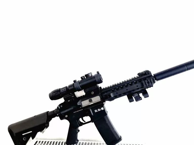 KARABINEK AEG SPECNA ARMS SA-F02 FLEX + DOCTER 1X40RD + SPR M4A1 5.56MM