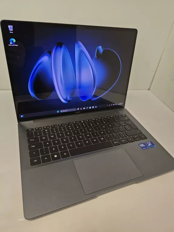 LAPTOP HUAWEI  MATEBOOK 14 ULTRA 5 KOMPET  GW