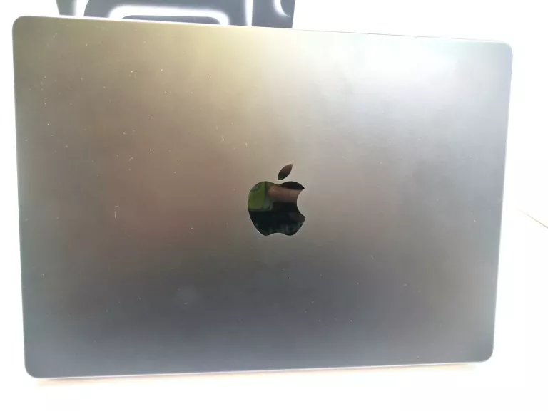 LAPTOP MACBOOK PRO M3 18GB/512GB 14'' KPL STAN IGŁA