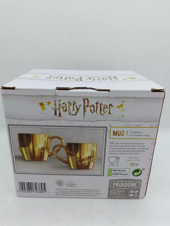 KUBEK HARRY POTTEER MUG