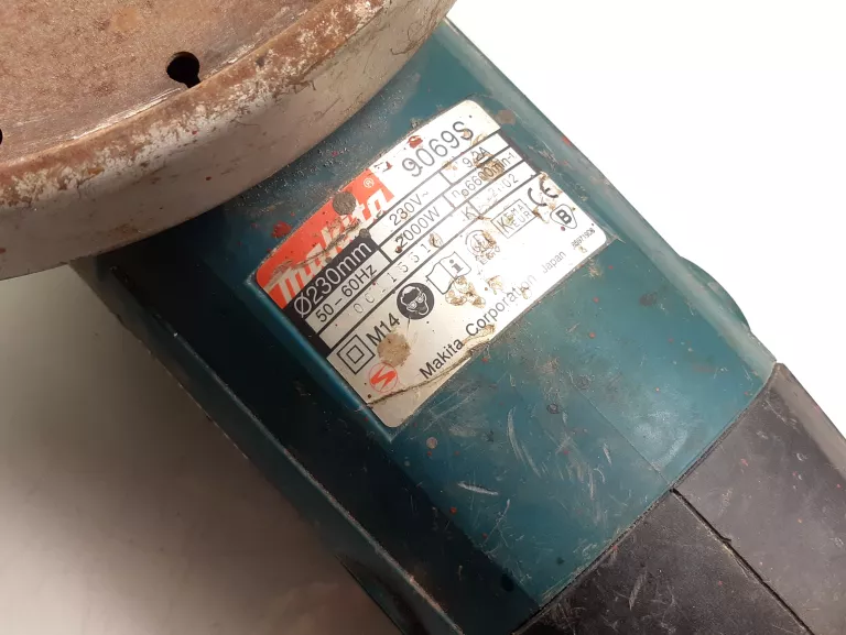 SZLIFIERKA KĄTOWA MAKITA 9069S 230MM