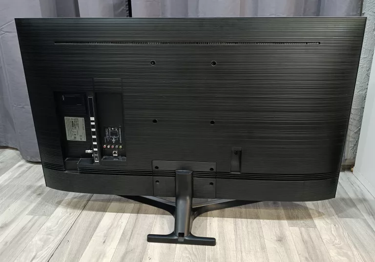 TELEWIZOR SAMSUNG UE50RU7452U