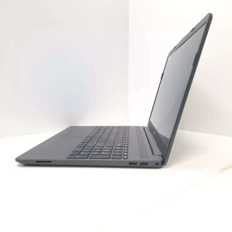 LAPTOP HP 255 G8 * 256/8 GB * RYZEN 5 *