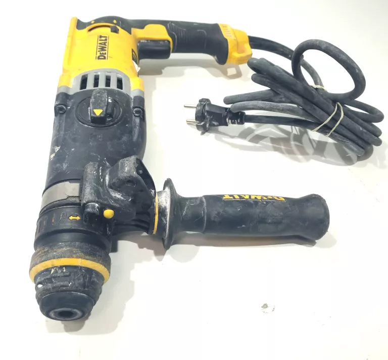 MŁOTOWIERTARKA DEWALT D25144-QS