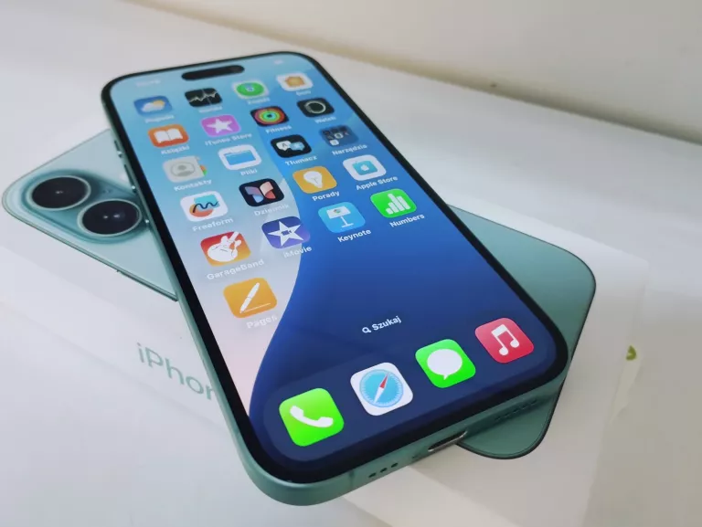 TELEFON IPHONE 16 KOMPLET OPIS!