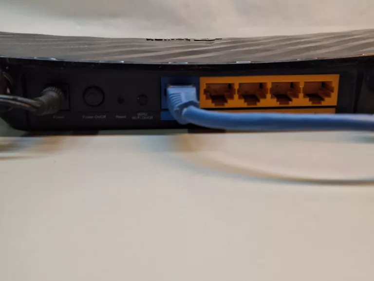 ROUTER TP-LINK ARCHER C6 (MODEL: AC1200)