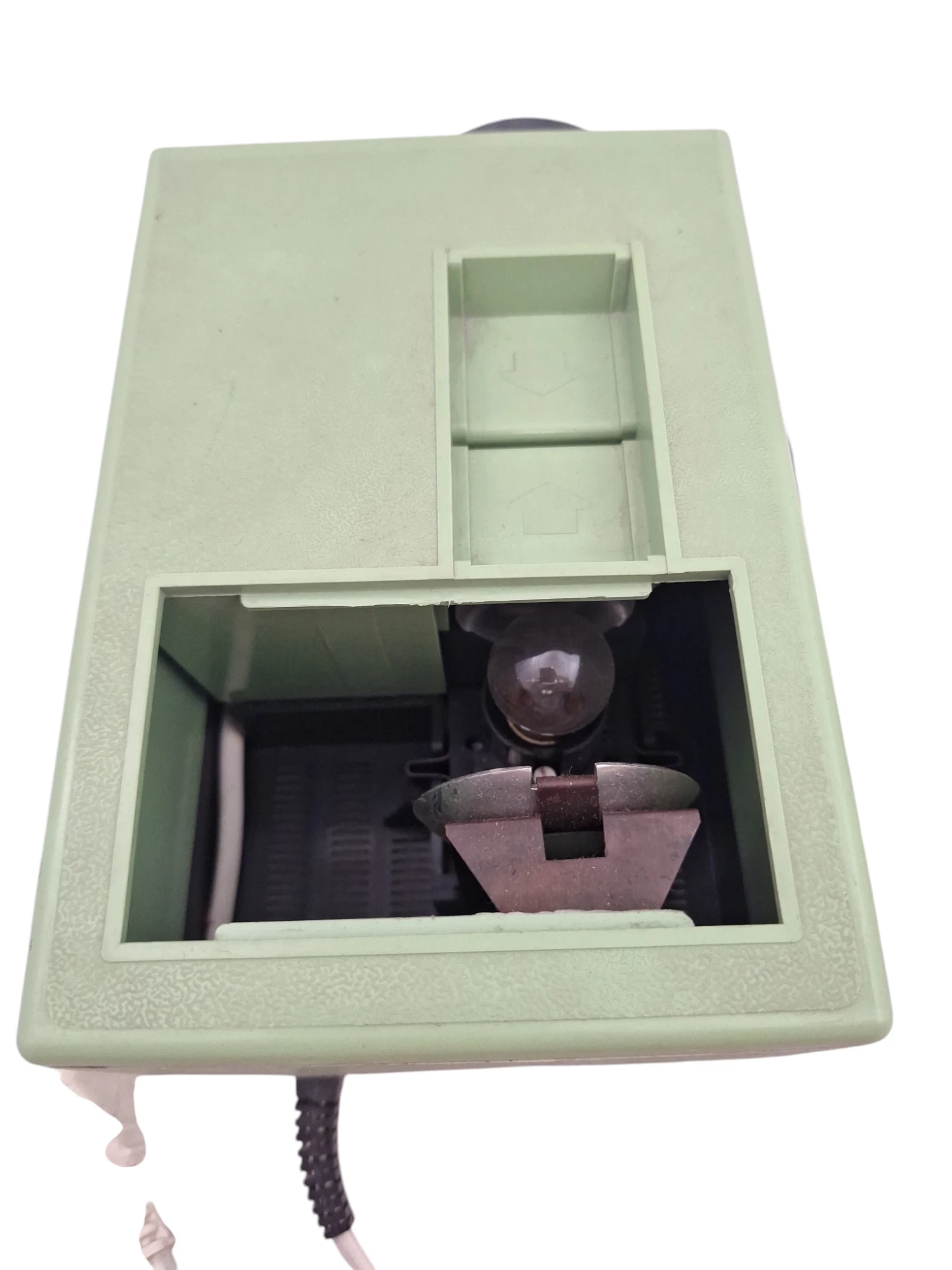 rzutnik-ania-projektor-diaskop-z-prl-do-bajek-12-klisz-technologia-wyswietlania-204793-221741