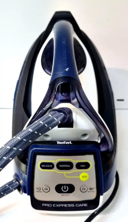 ŻELAZKO PAROWE TEFAL PRO EXPRESS CARE GV9060