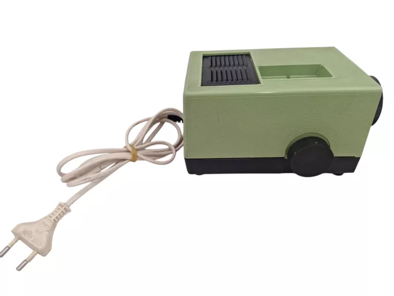 rzutnik-ania-projektor-diaskop-z-prl-do-bajek-12-klisz-kolor-204789-221705