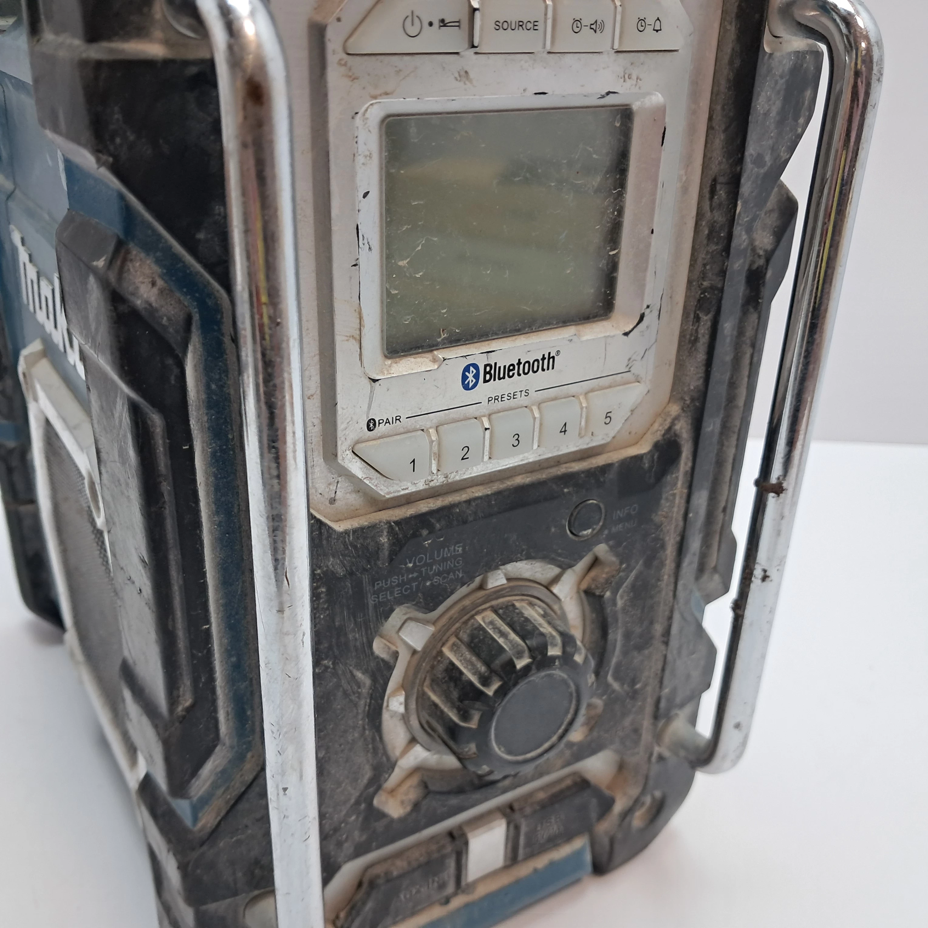 radio-makita-stan-11323-2