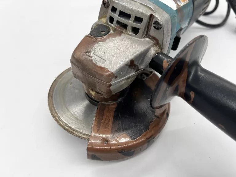 SZLIFIERKA KĄTOWA MAKITA 9555NB