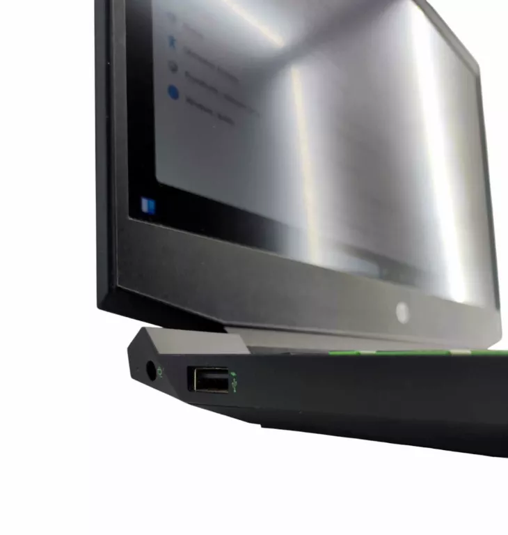LAPTOP HP 15-EC2410NW 8 RAM 512GB