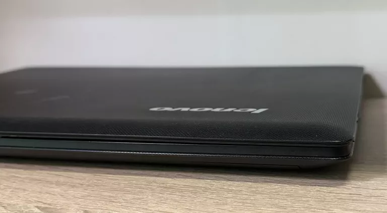 LENOVO G50-30 WINDOWS 8 INTEL PENTIUM N3540 / 4GB / 500GB