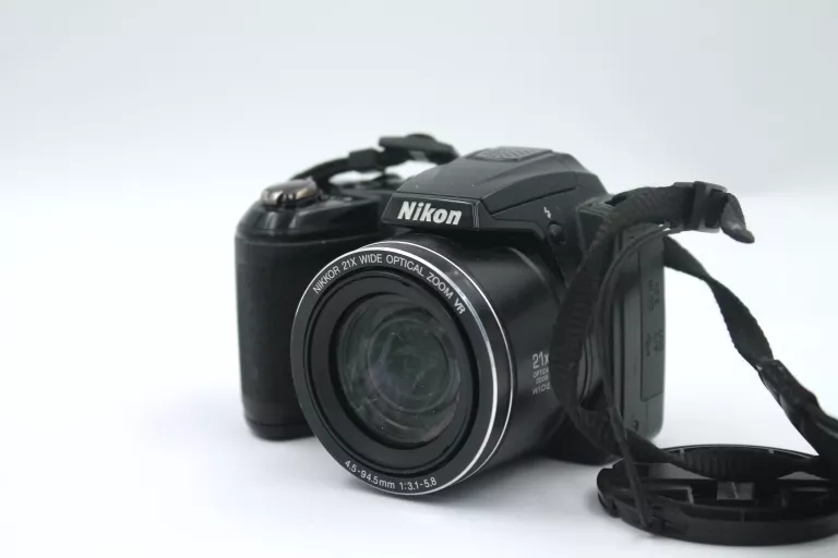 NIKON COOLPIX L310 GOŁY