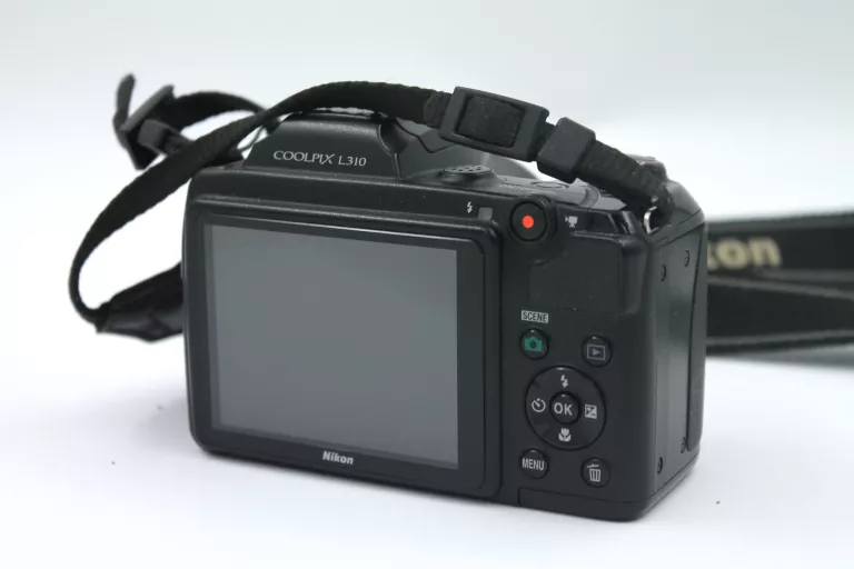 NIKON COOLPIX L310 GOŁY
