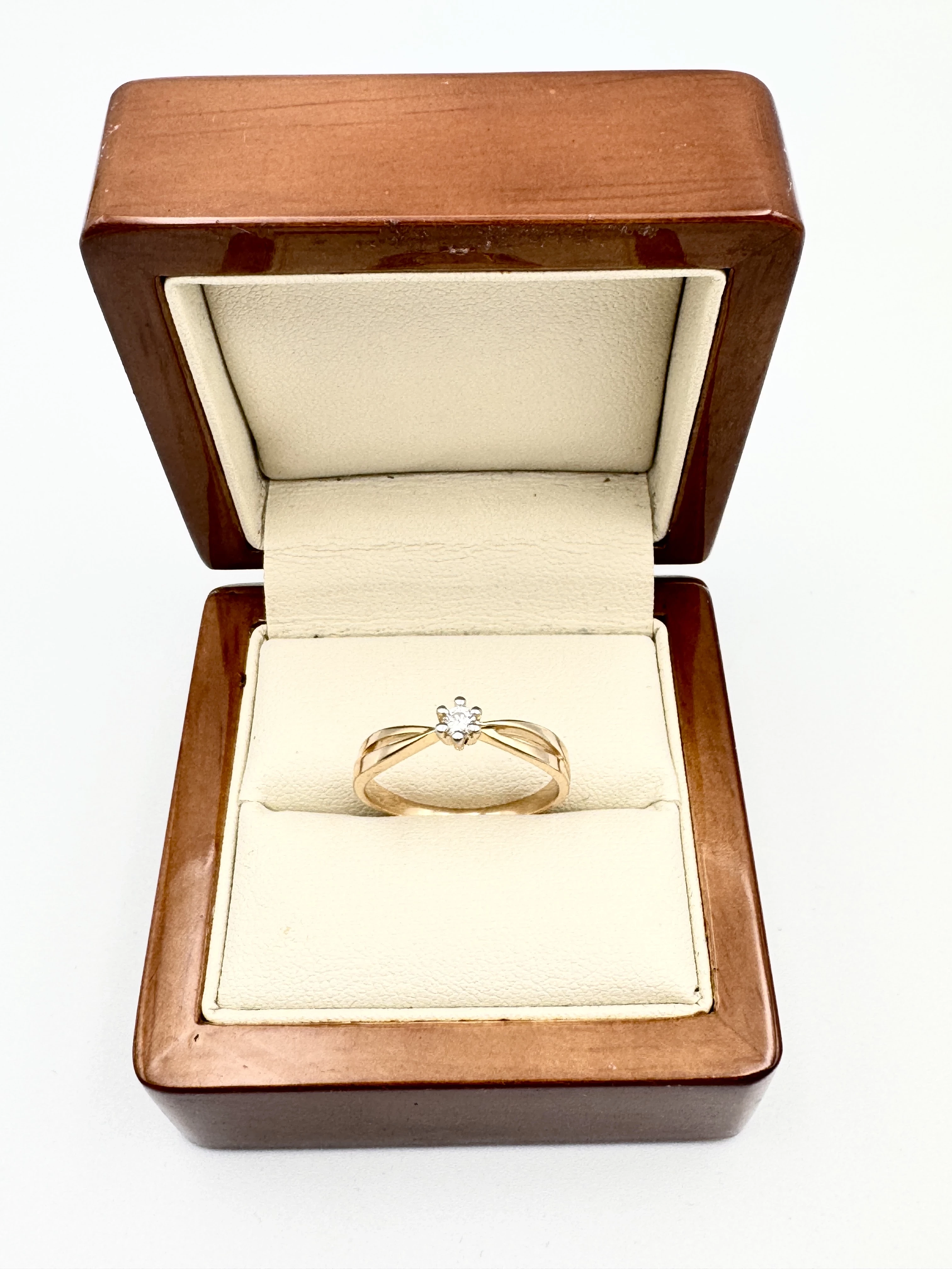 zloty-pierscionek-z-cyrkonia-pr-585-w-256-gr-rozmiar-19-stan-11323-2