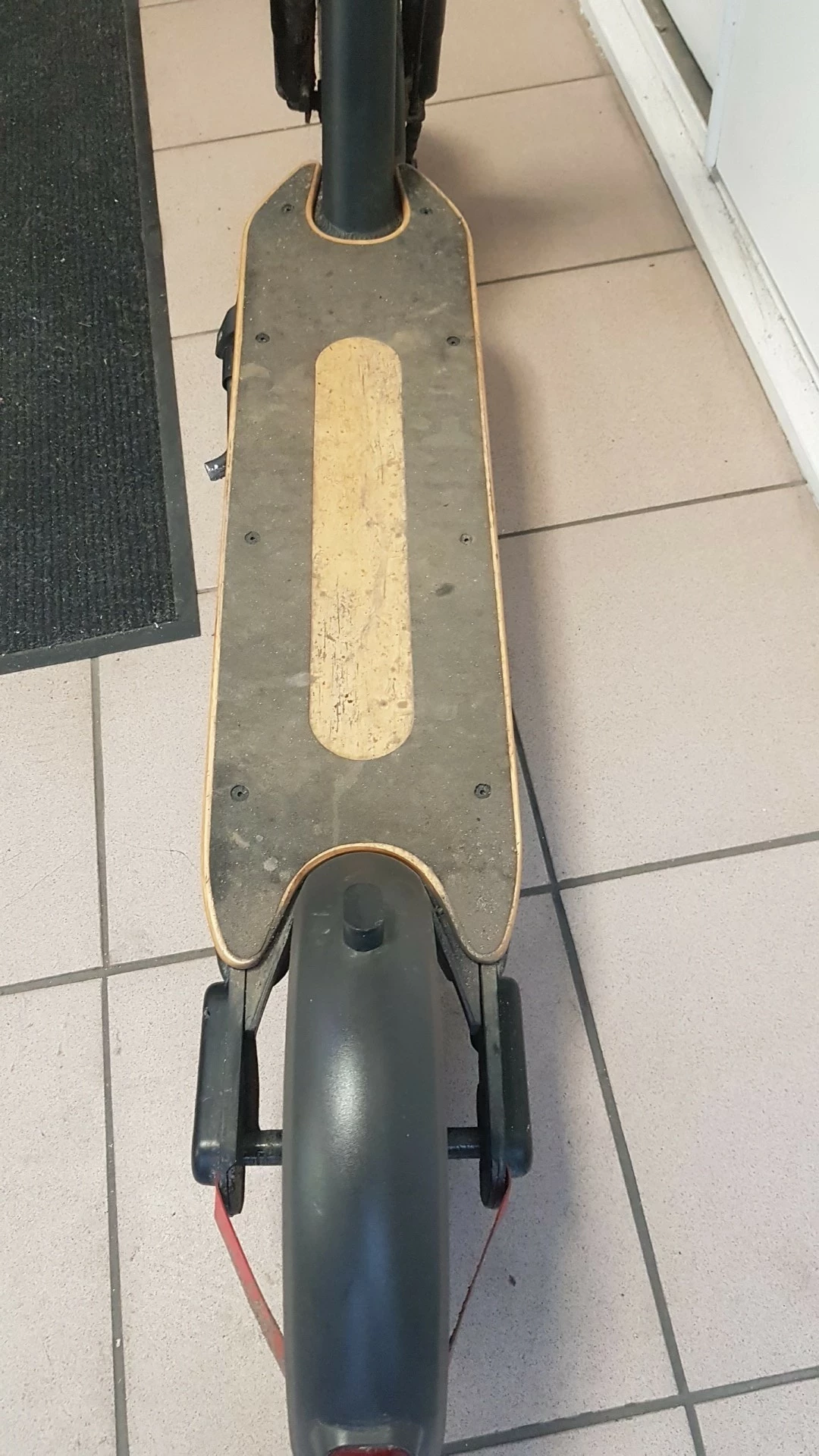 hulajnoga-elektryczna-manta-xrider-mes1002j-500w-10-cali-kolor-127448-1