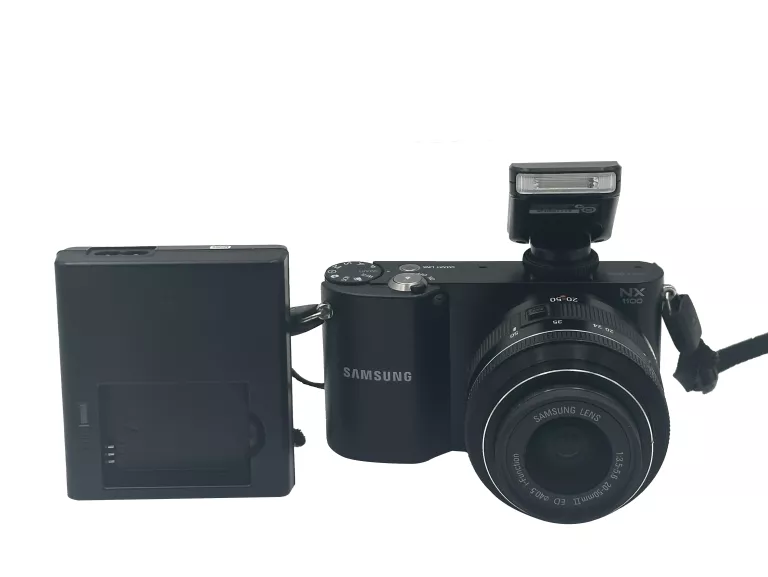 APARAT FOTOGRAFICZNY SAMSUNG NX1100 + OBIEKTYW SAMSUNG LENS 20 50MM!