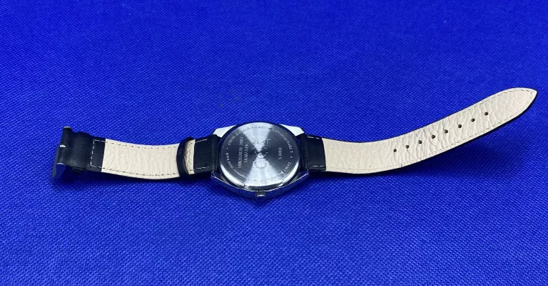 ZEGAREK D-74167 NECKARSULM