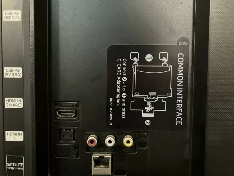 telewizor-samsung-ue55tu8502-55-led-4k-tizen-tv-dvb-t2-kod-producenta-ue55tu8502u