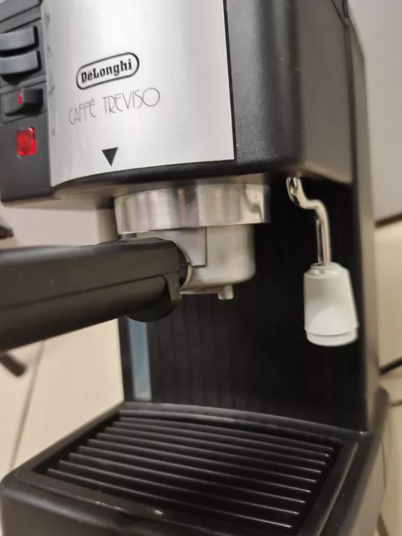 EKSPRES CISNIENIOWY DELONGHI BAR 14F