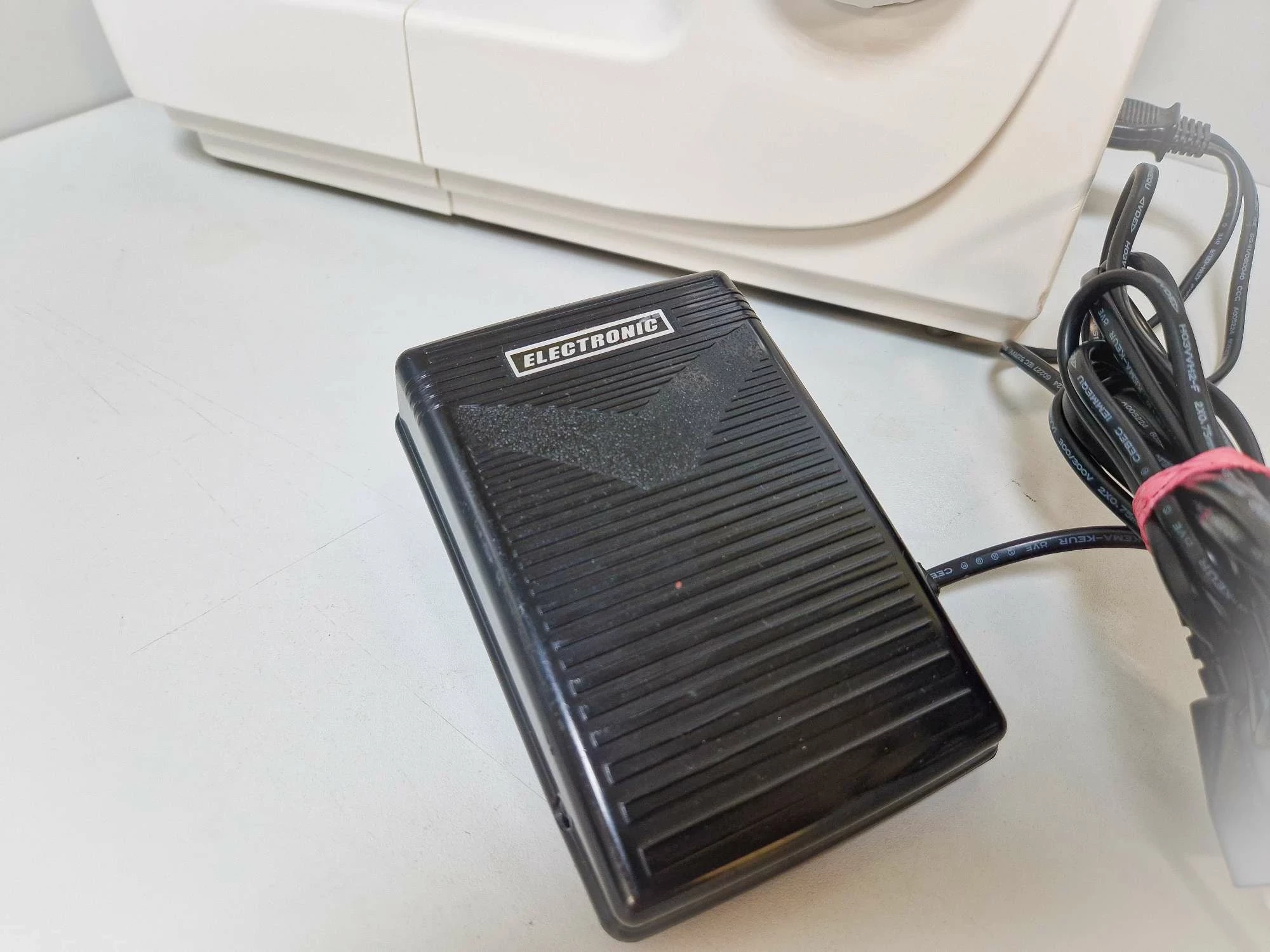 maszyna-do-szycia-singer-8280-funkcje-szycia-204065-8192