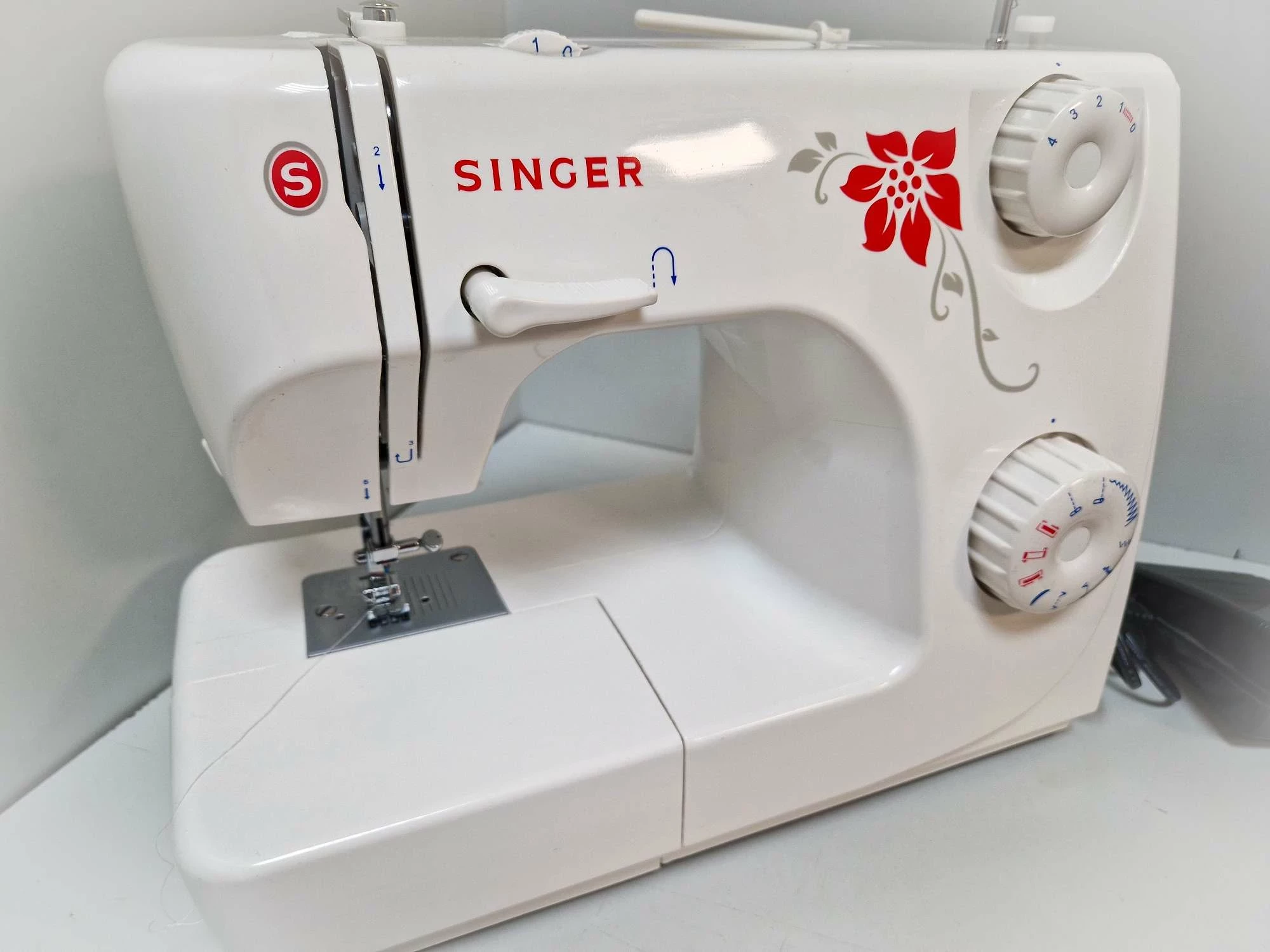 maszyna-do-szycia-singer-8280-ean-gtin-071990406325