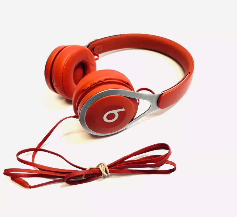 SŁUCHAWKI NAUSZNE APPLE BEATS CZERWONE PRZEWODOWE