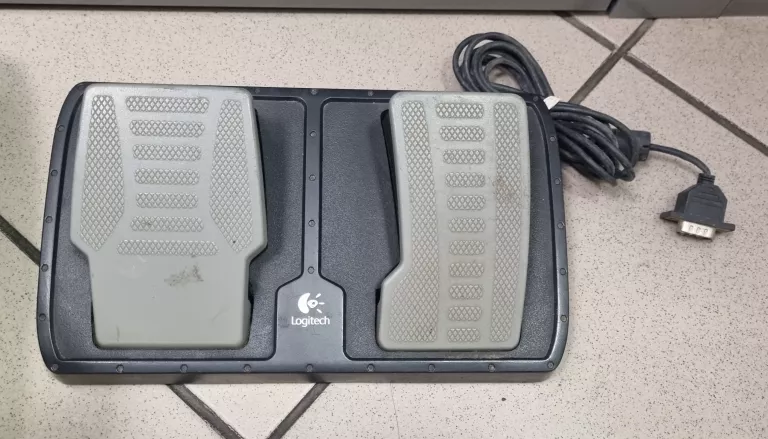 kierownica-logitech-formula-vibration-feedback-wheel-e-uk12-pedaly-ean-gtin-8713439214147